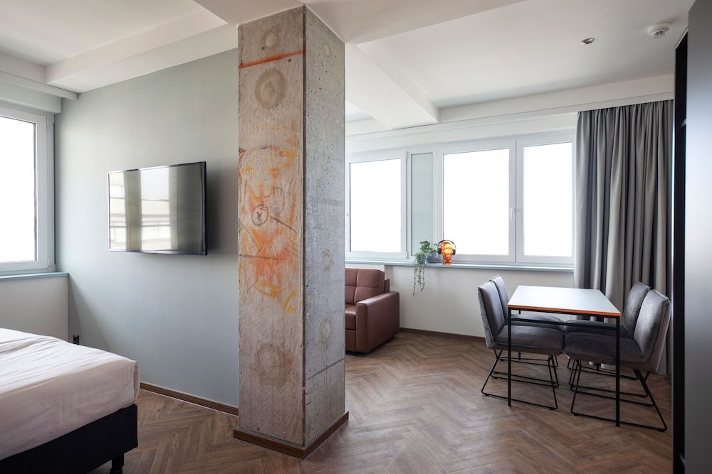 Loginn Hotel Offenbach Deluxe Apartment 28