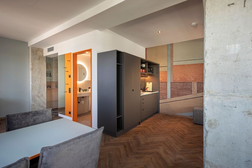 Loginn Hotel Offenbach Deluxe Apartment 32