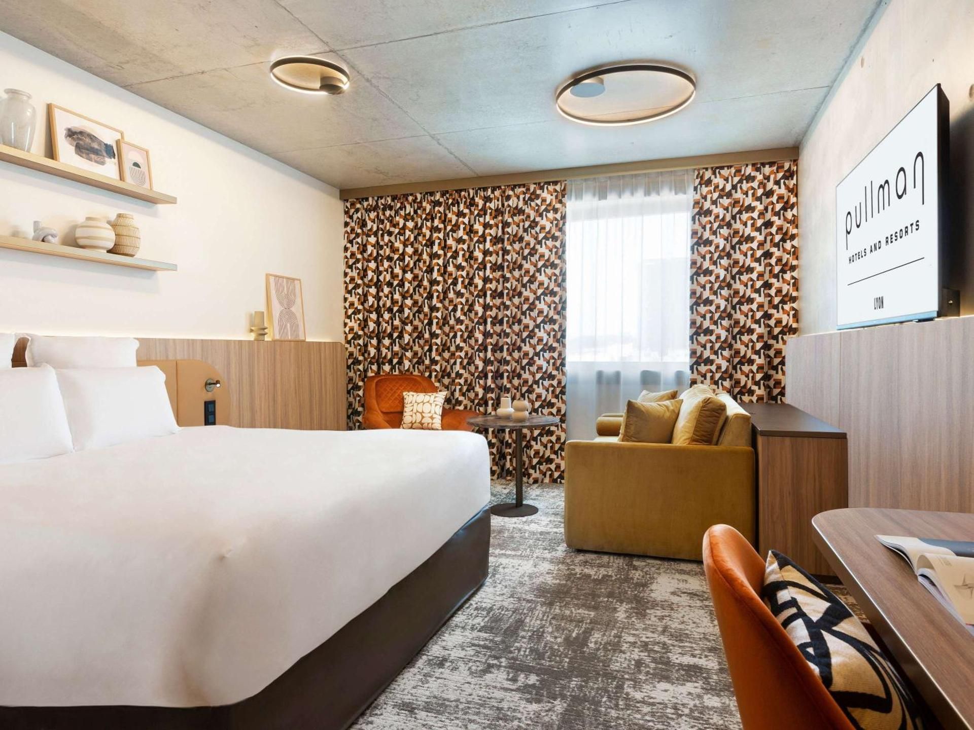 Connecting Family King Room with Double Sofa Bed and Two Twin Beds