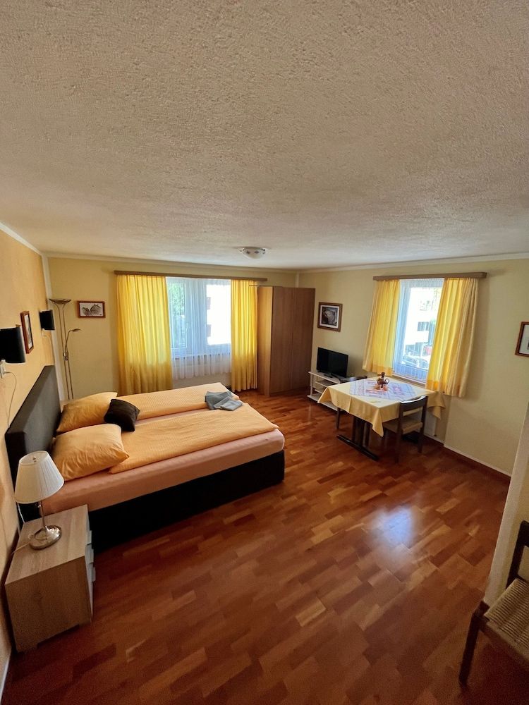 Hotel Stille & Aladin Apartments Basic Double Room, Non Smoking, Ensuite 2