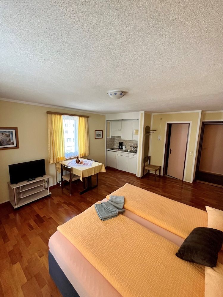 Hotel Stille & Aladin Apartments Basic Double Room, Non Smoking, Ensuite 6