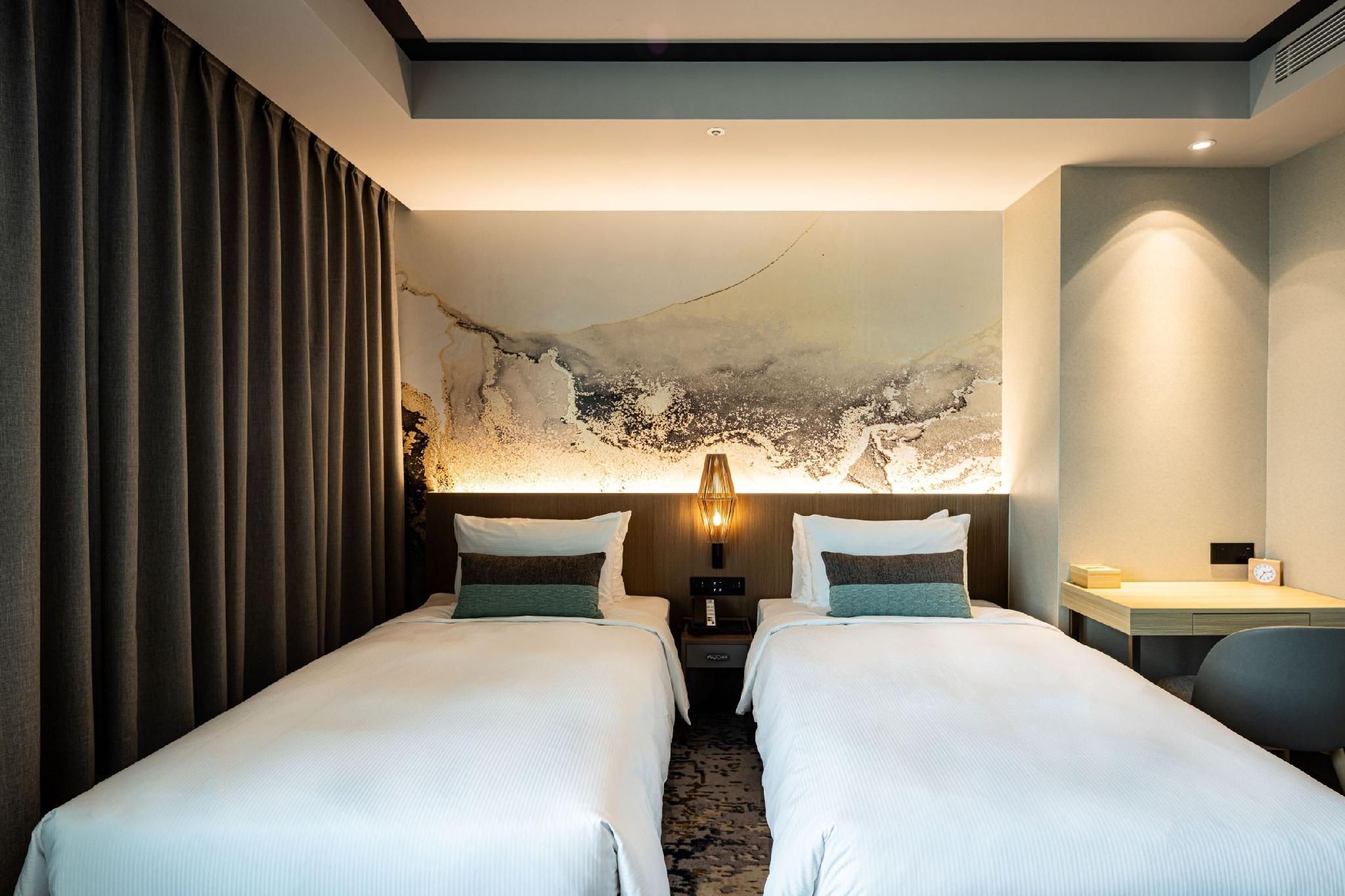 Standard Twin Room with Shower