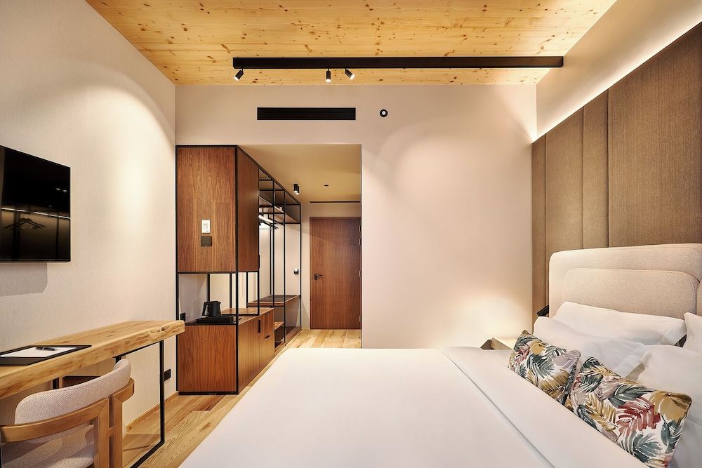 The Log Porto Hotel by Piamonte Hotels Comfort Double or Twin Room 2