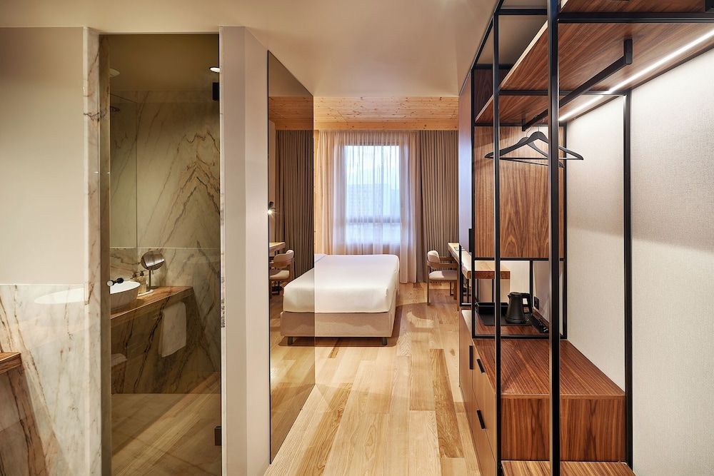 The Log Porto Hotel by Piamonte Hotels Comfort Double or Twin Room 3