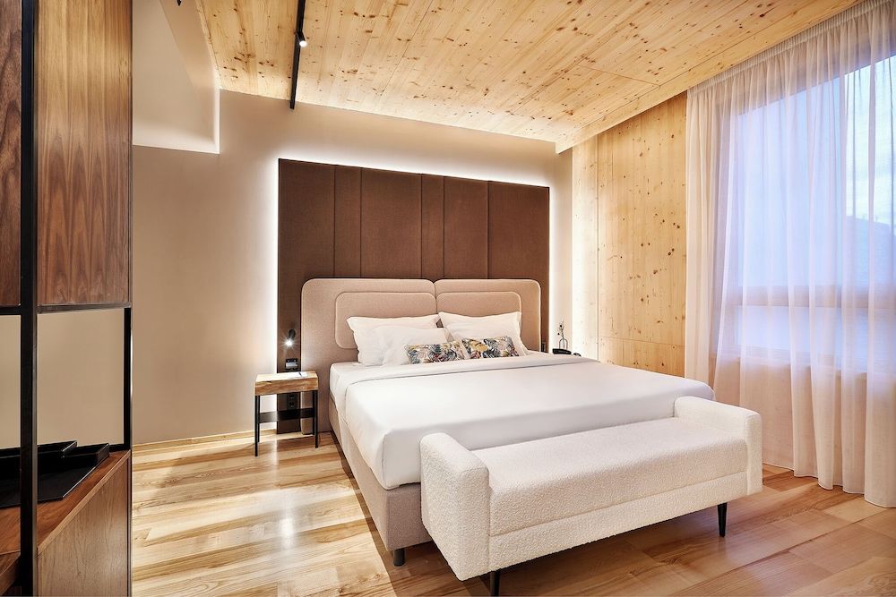 The Log Porto Hotel by Piamonte Hotels Executive Suite 2