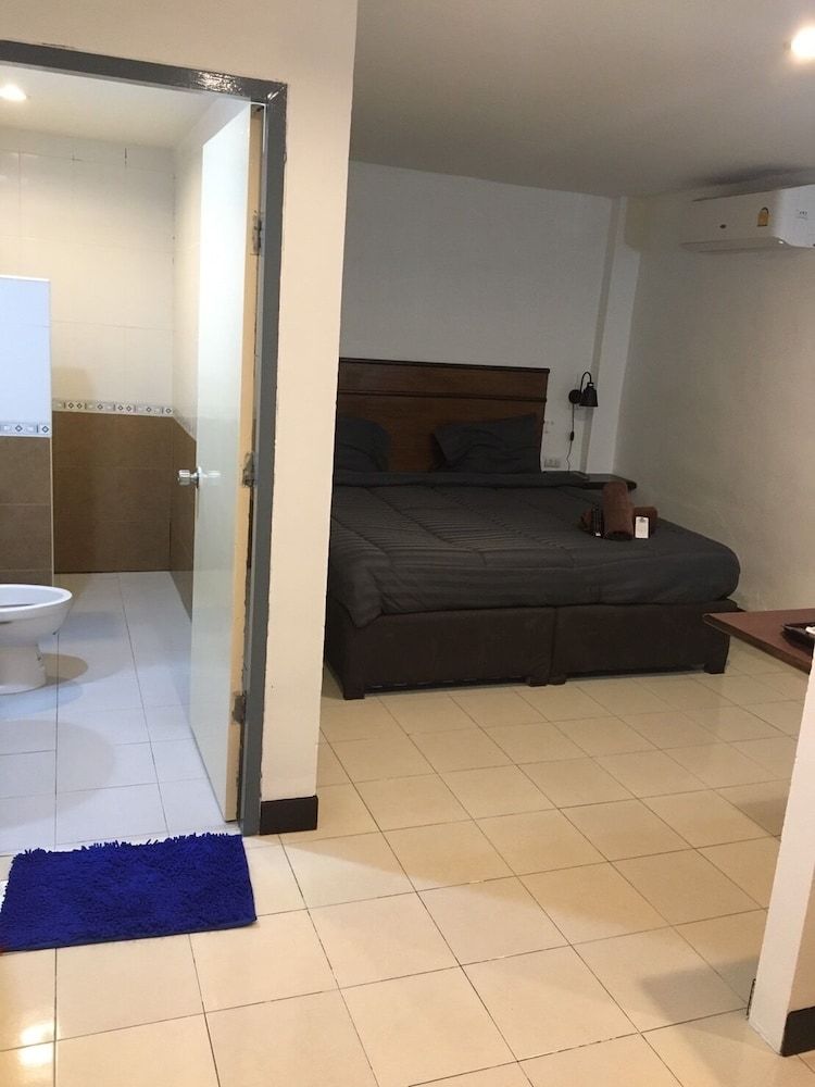Smart Place Pattaya Standard Double Room, Balcony, City View 3