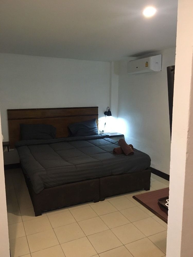 Smart Place Pattaya Standard Double Room, Balcony, City View 5