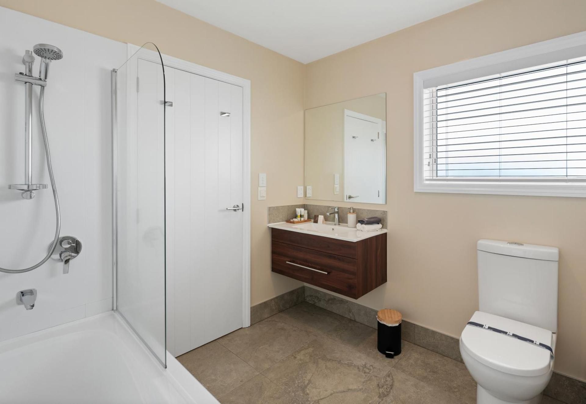 Executive Deluxe Twin