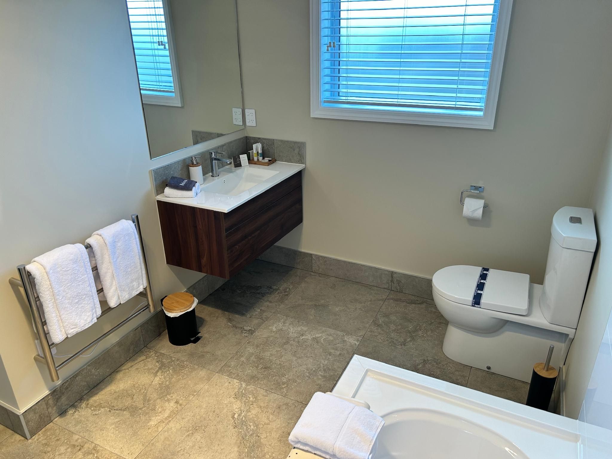 2-Bedroom Deluxe Apartment