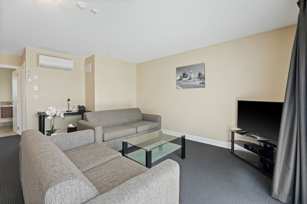 Newina Rotorua Premium Suite, 1 Queen Bed, Hot Tub, Ground Floor 11