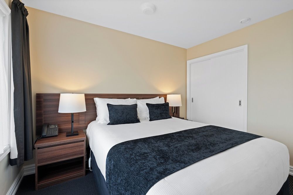 Newina Rotorua Premium Suite, 1 Queen Bed, Hot Tub, Ground Floor