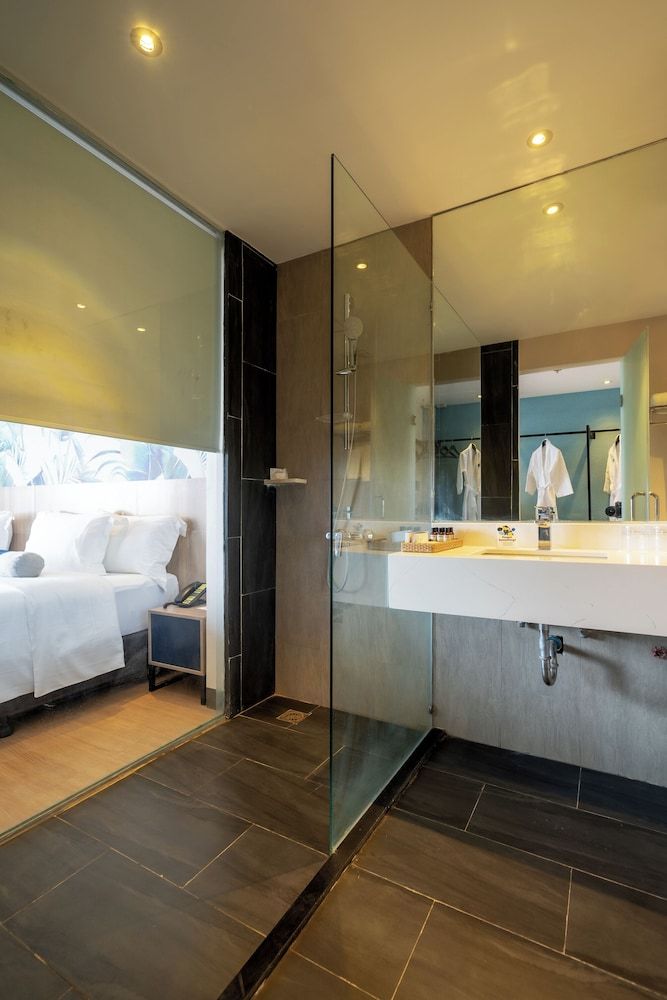 Solea Palm Resort Mactan Solea Palm Pool View 5