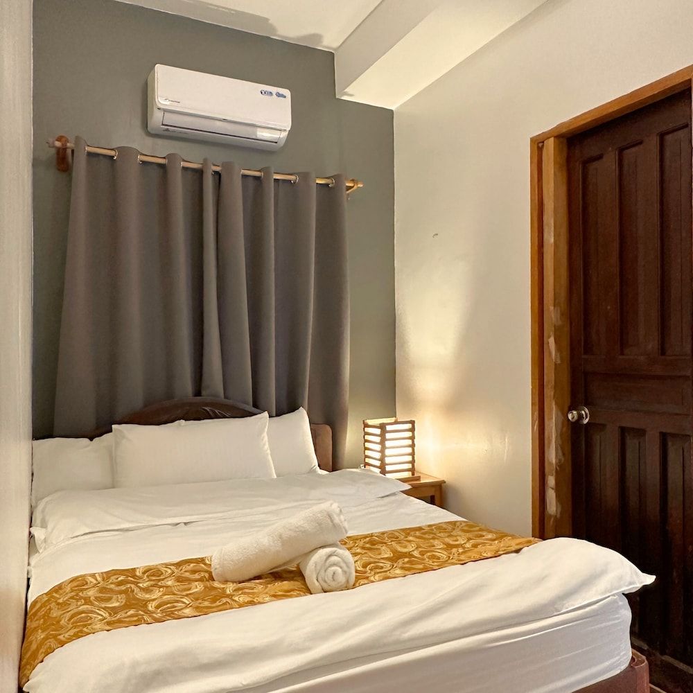 Earl De Princesa Hotel Standard Double Room 2