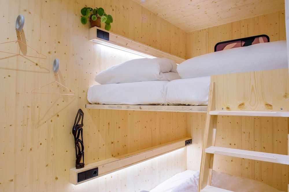 The Green Elephant Hostel & Spa 4 Person Bunk Unit Pod in Shared Dormitory (2 pods) 2