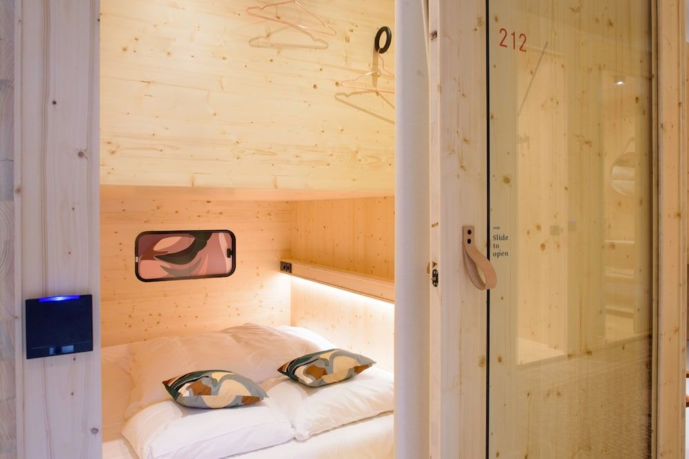 The Green Elephant Hostel & Spa Double Unit Pod in Shared Dormitory (16 pods) 8