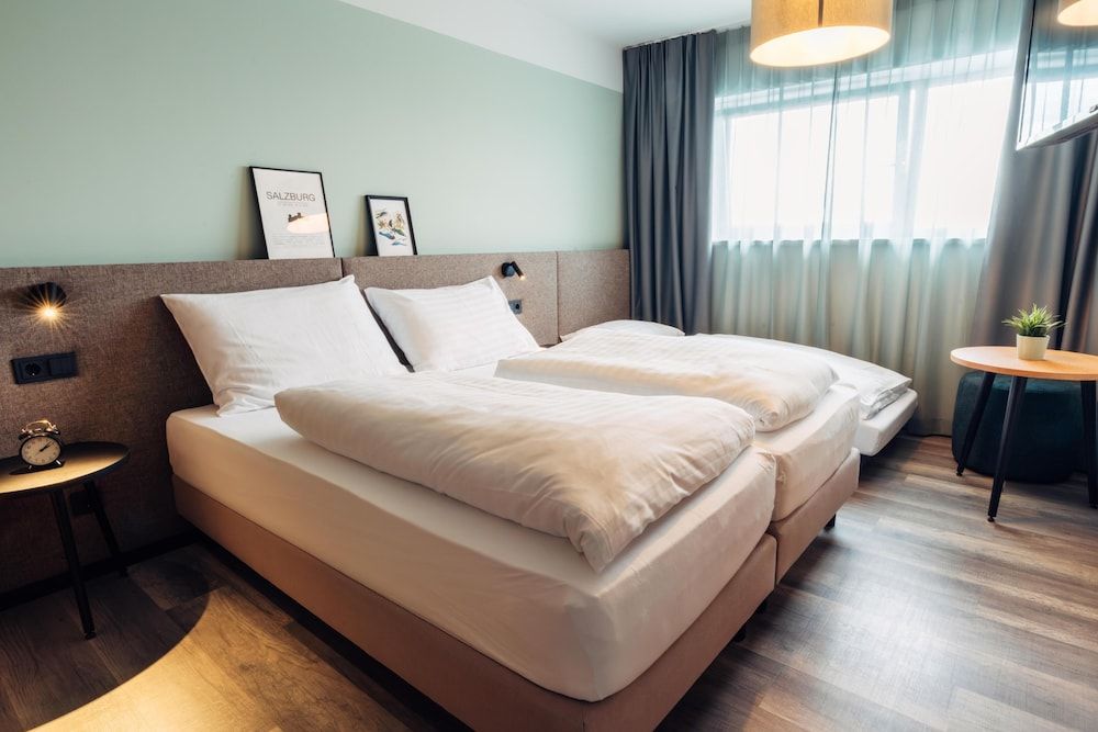 harry's home Salzburg Standard Double or Twin Room