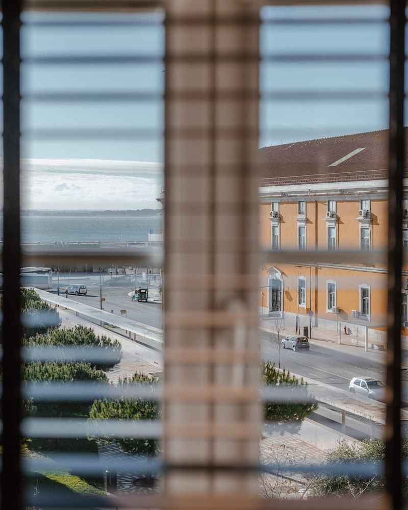 AlmaLusa Alfama Suite premium - River view 12