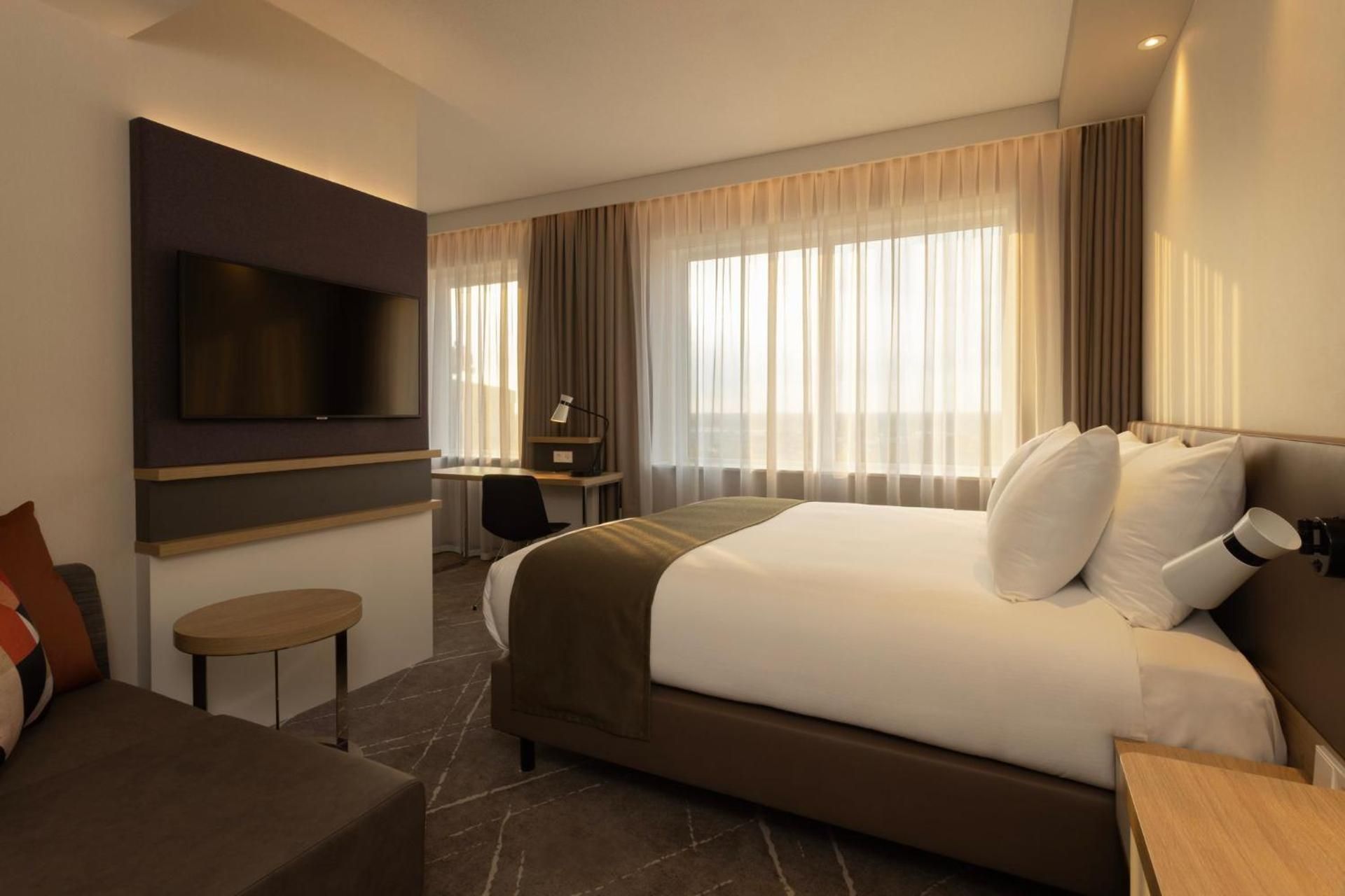 Standard King Room - High Floor