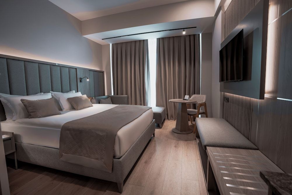 Renex Hotels