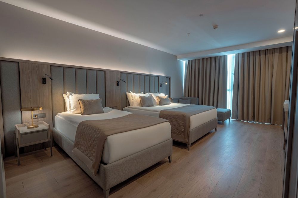 Renex Hotels