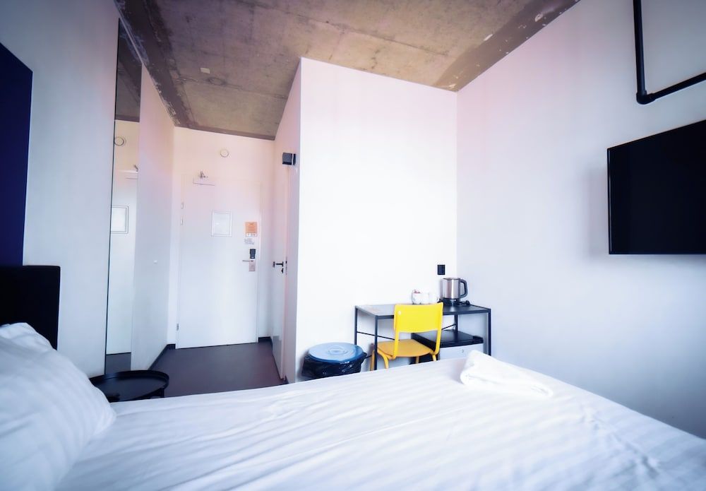 Urban Hotel The Golden Stork City Double Room, 1 Queen Bed 2