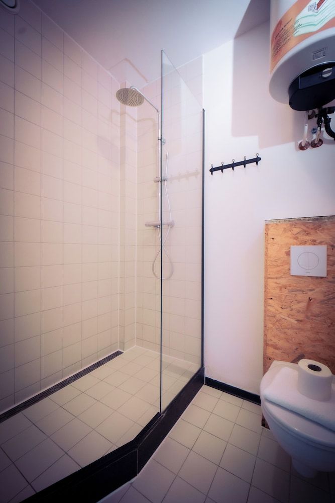 Urban Hotel The Golden Stork City Double Room, 1 Queen Bed 9