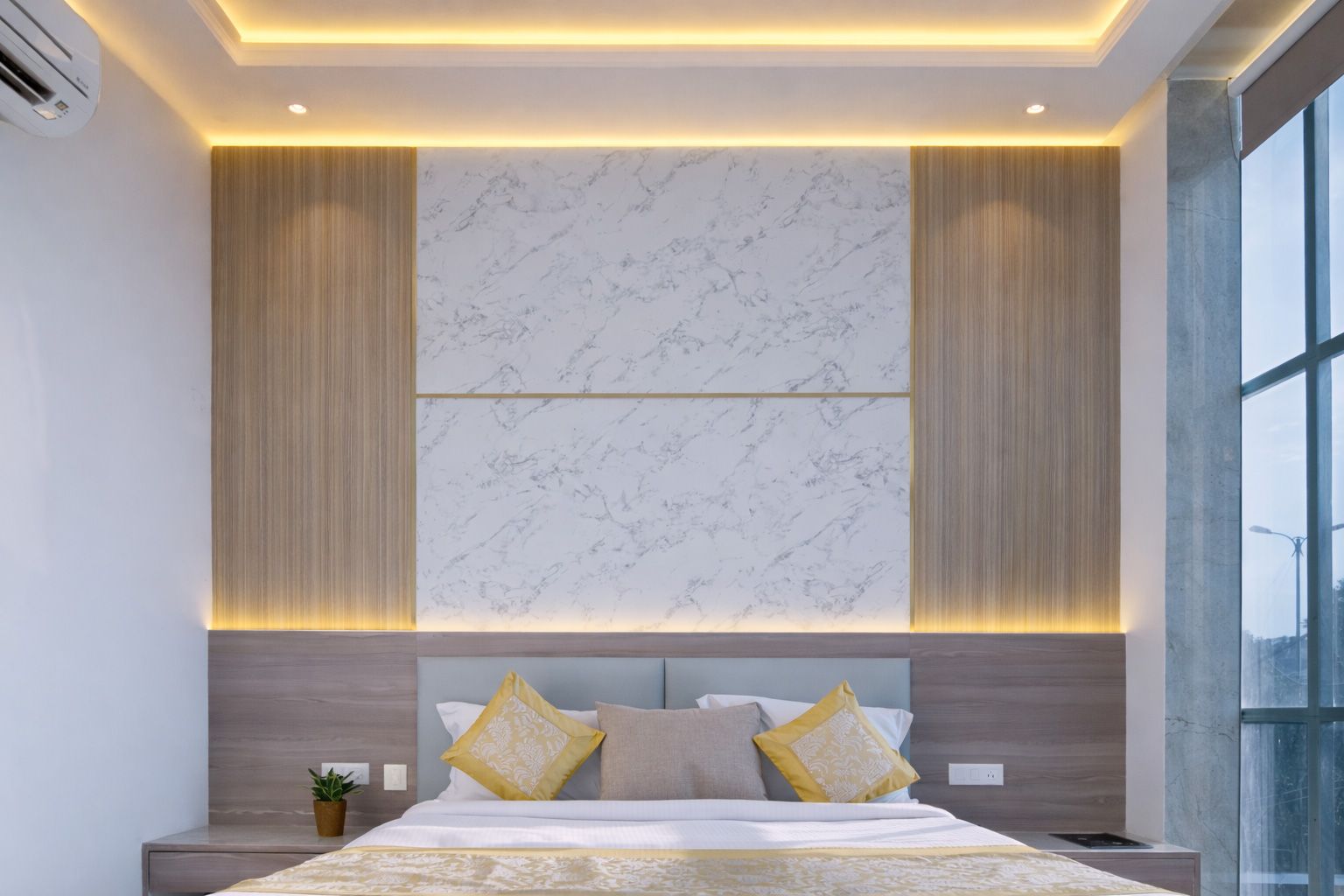 Hotel YOLO By Star Group Luxury Queen Suite Room 8