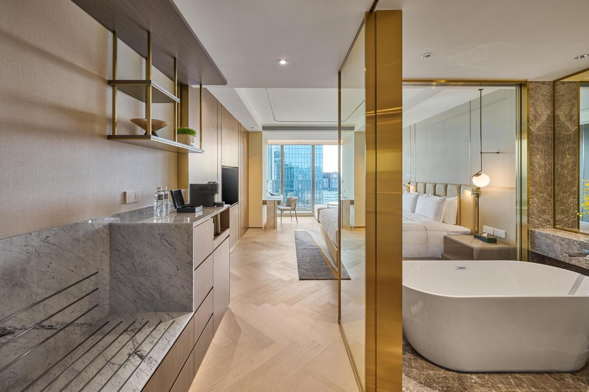 Superior King Room