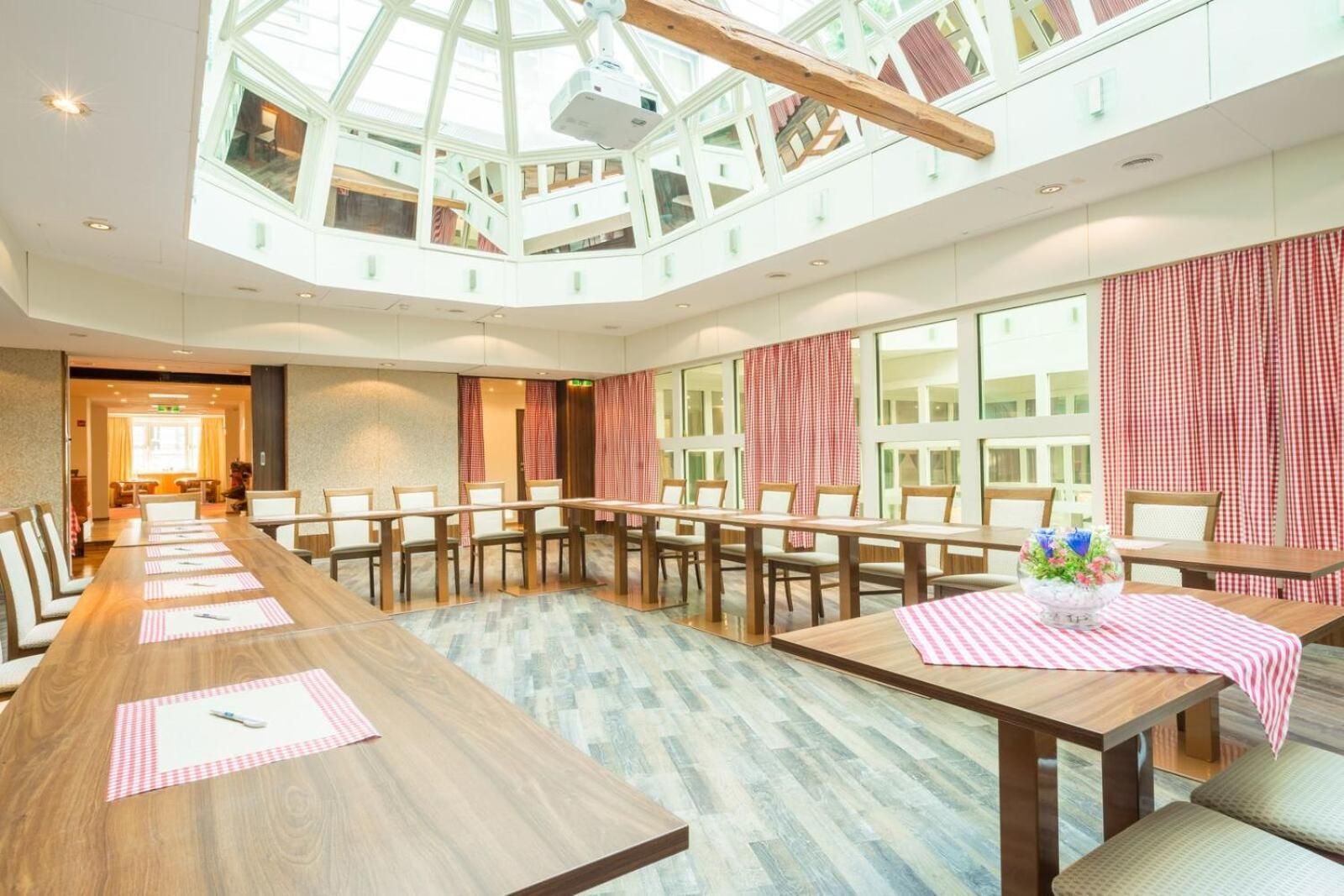 meeting room / ballrooms