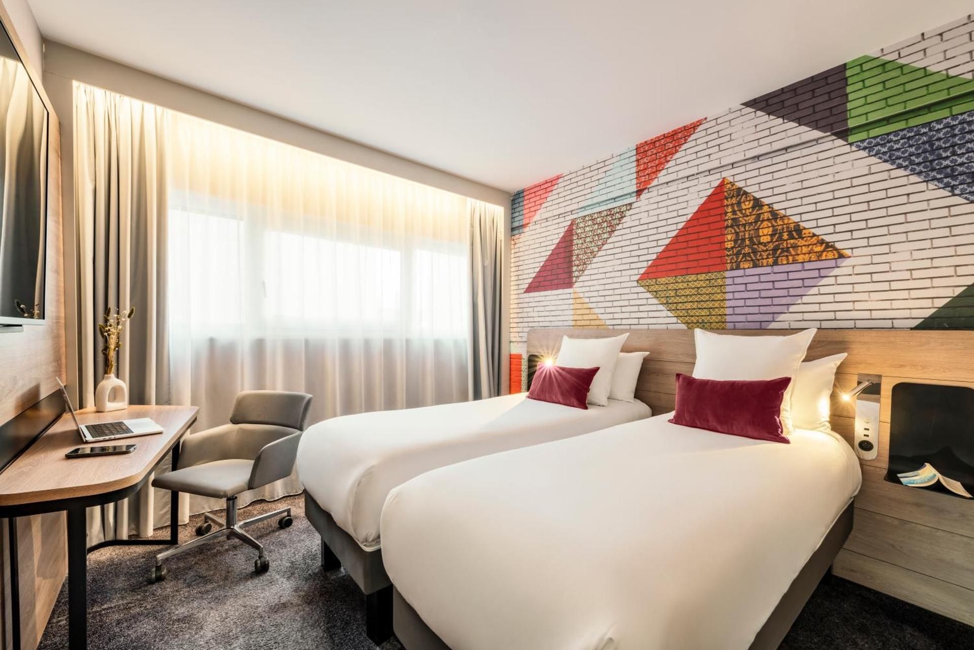 Classic Room With 2 Single Size Beds