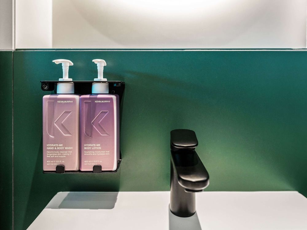 Tribe Paris Clichy Room, 2 Twin Beds (TRIBE Extra) 3