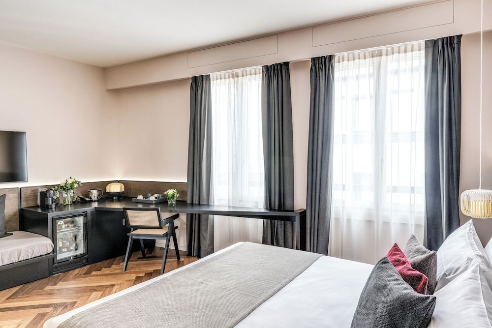 Plinius Lifestyle Hotel Lake Como Deluxe Room, City View 7