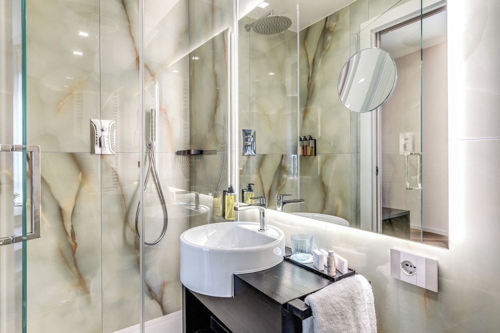 Plinius Lifestyle Hotel Lake Como Deluxe Room, City View 25