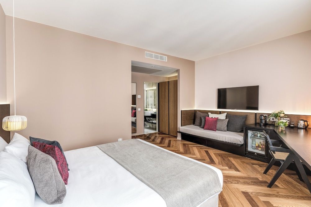 Plinius Lifestyle Hotel Lake Como Deluxe Room, City View 10