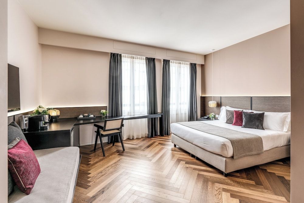 Plinius Lifestyle Hotel Lake Como Deluxe Room, City View 4