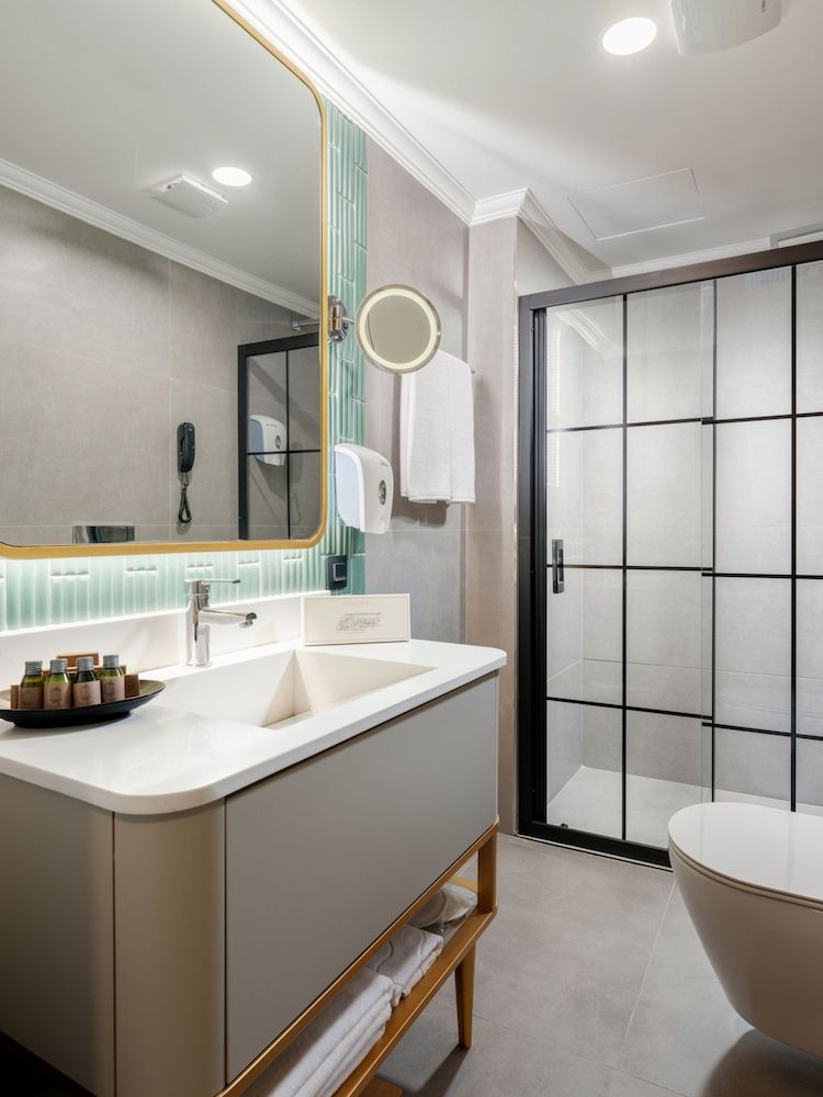 Perla Pura Hotel Deluxe Room 9