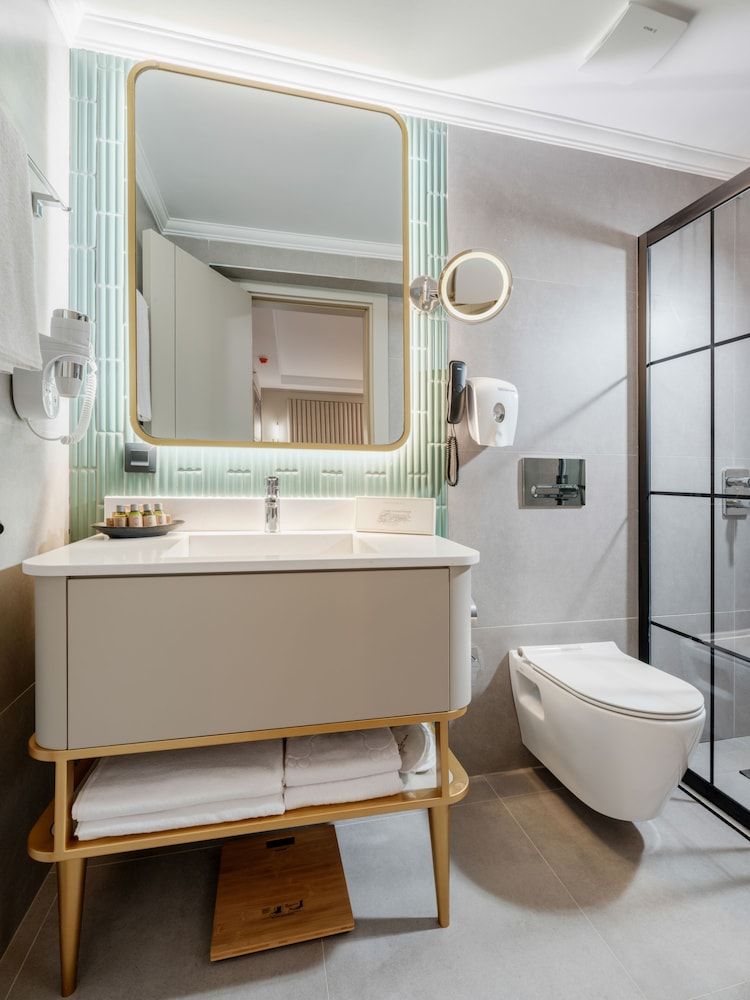 Perla Pura Hotel Deluxe Room 8