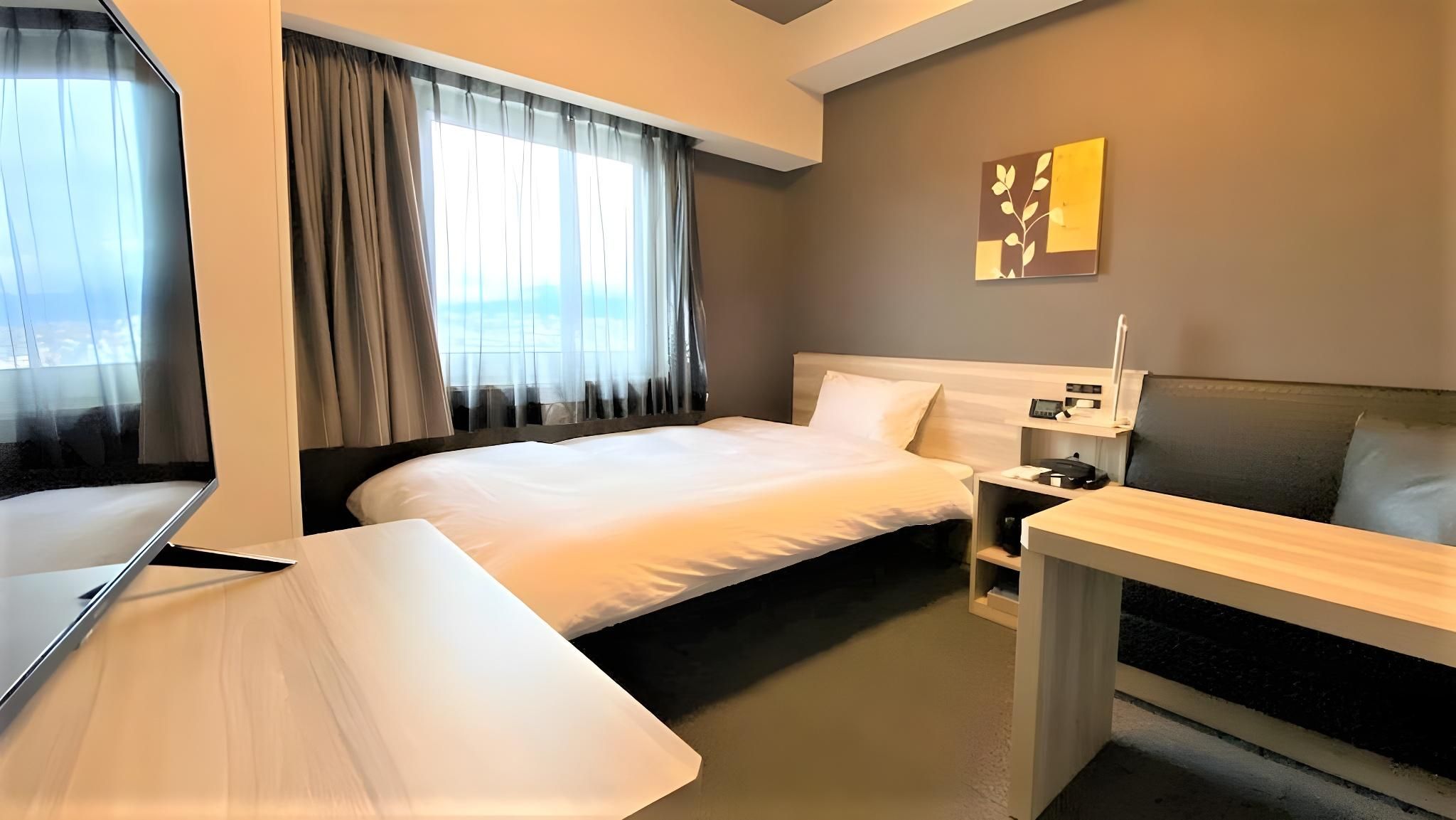 Single Room - Smoking, E-Cigarettes Only
