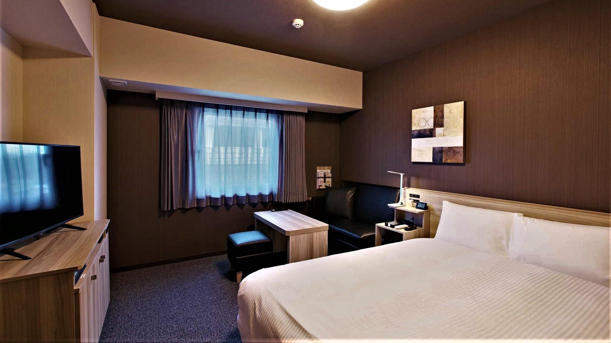 Semi Double Room - Electronic Cigarette Only