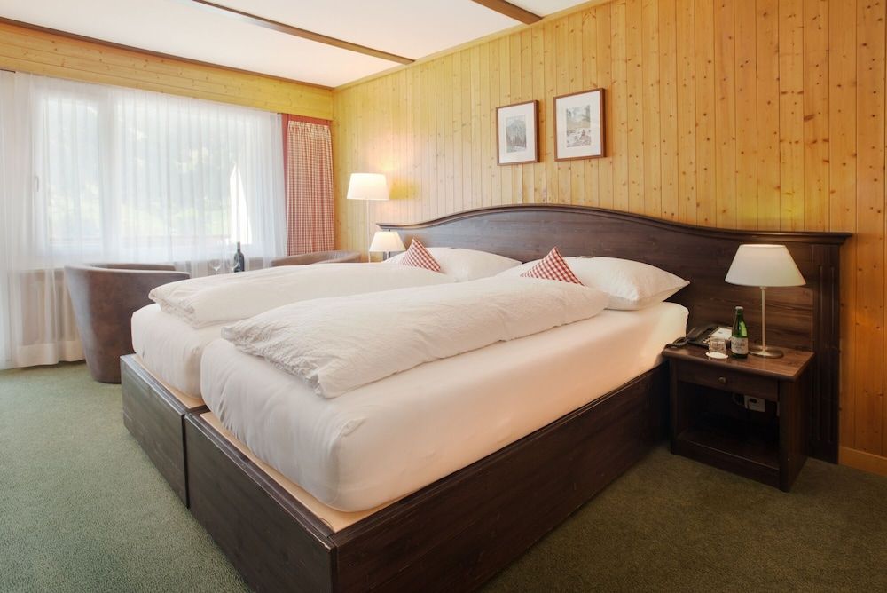 Hotel Bernerhof Grindelwald Superior Double Room, Balcony, Mountain View (Eiger) 6
