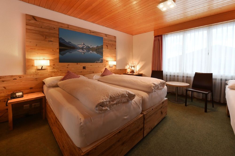 Hotel Bernerhof Grindelwald Standard Triple Room 5