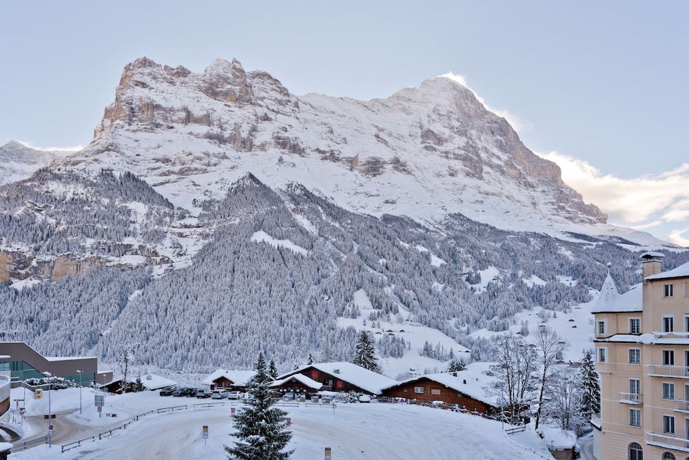 Hotel Bernerhof Grindelwald Superior Double Room, Balcony, Mountain View (Eiger) 13