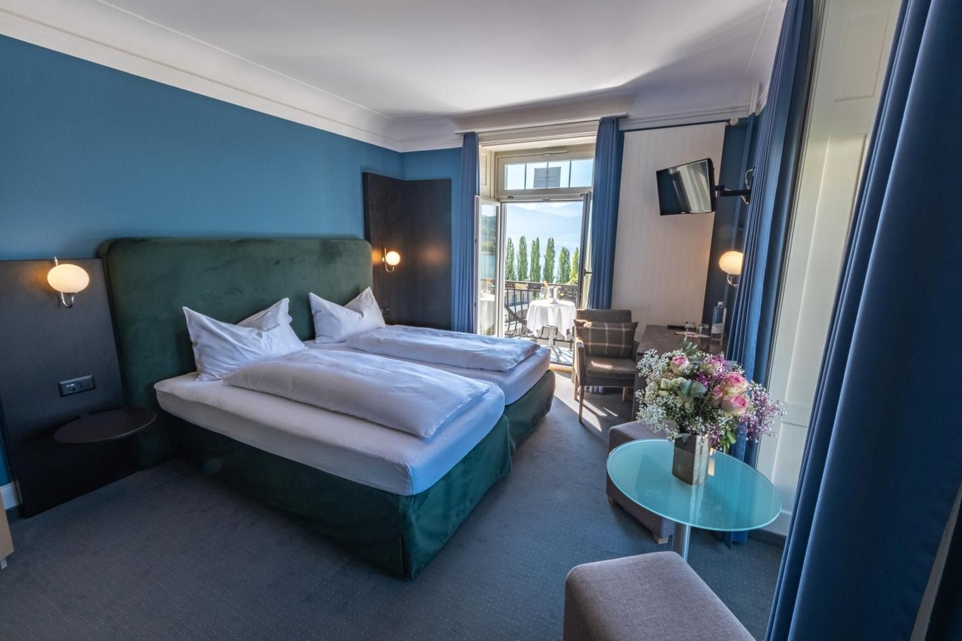 Deluxe Double or Twin Room with Lake View