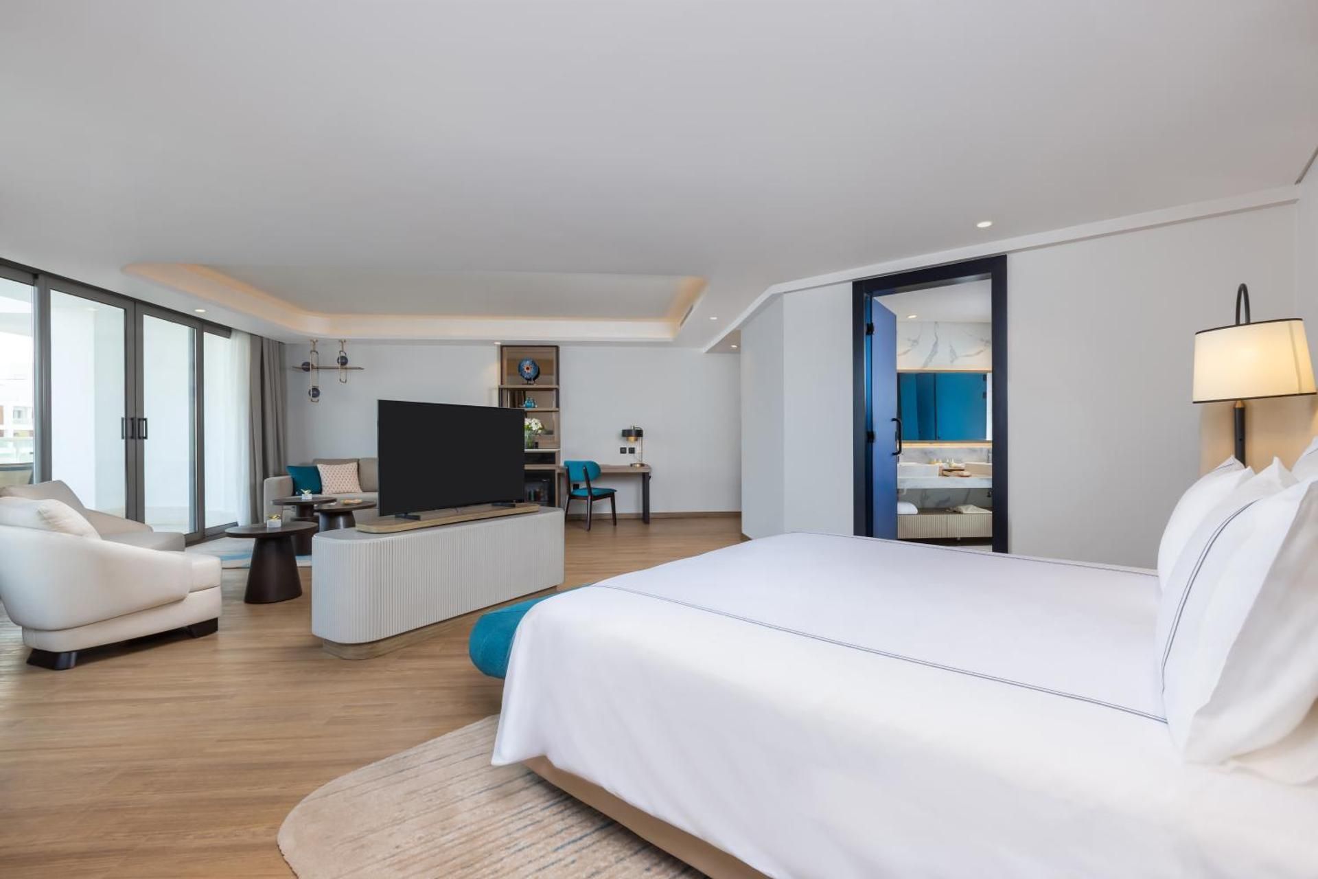 Junior Suite with Beach Side