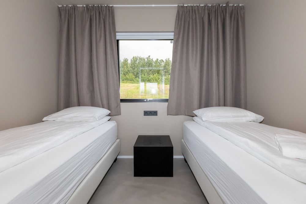 North Mountain View Suites Apartment, 2 Bedrooms 2