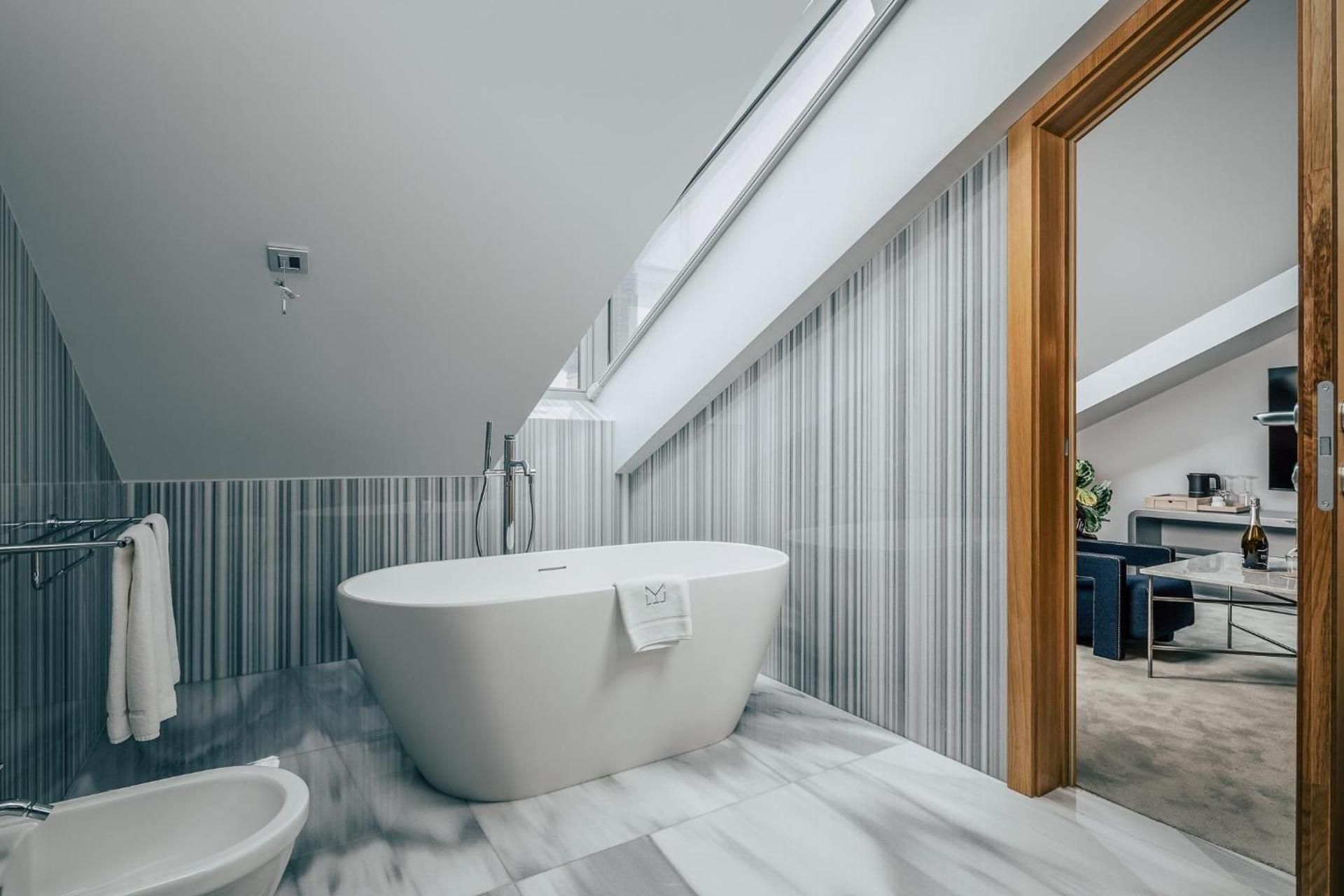 Met Boutique Hotel Deluxe Suite