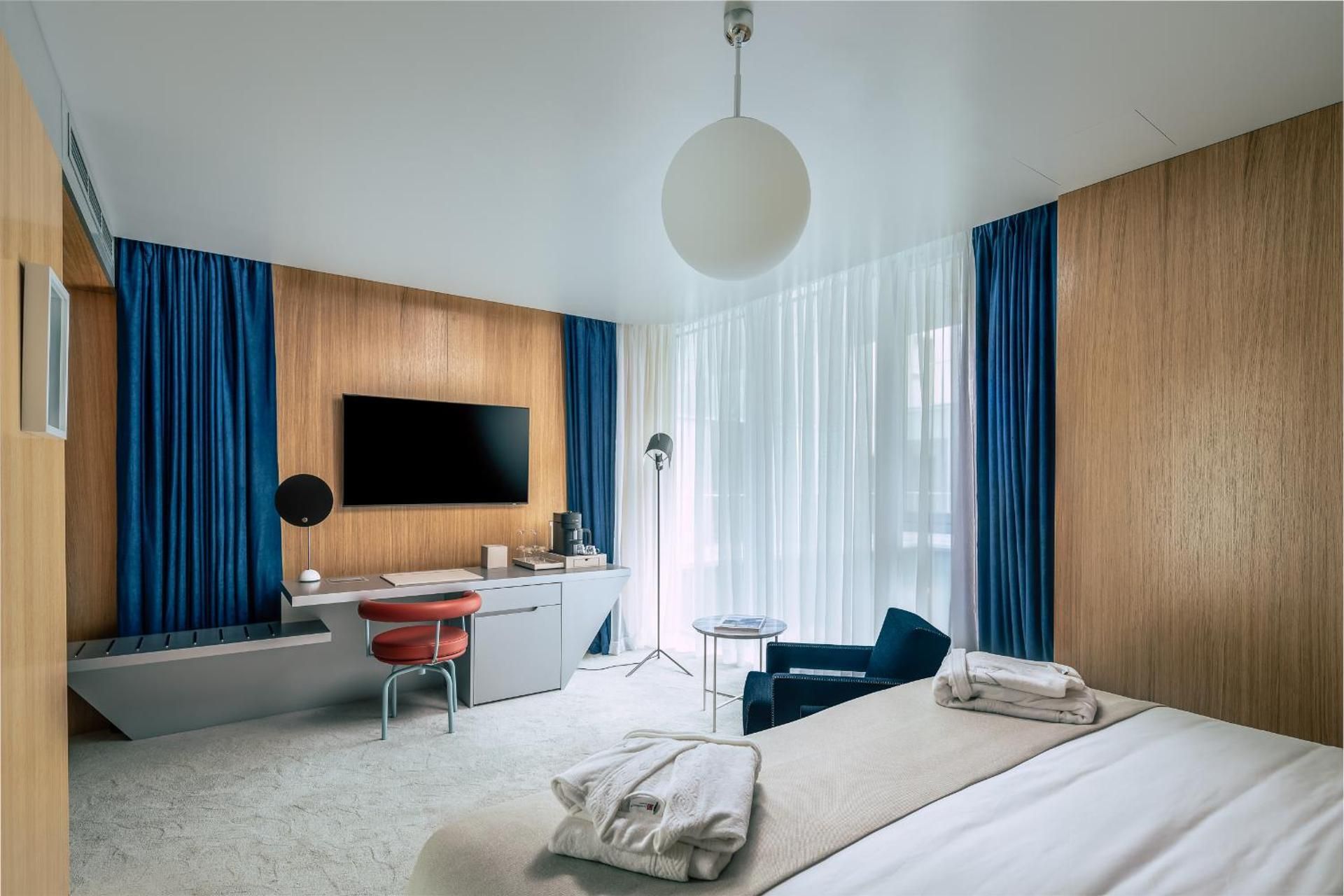 Grand Premium Double – Atrium View