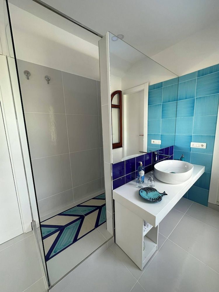Il Melograno in Costa d'Amalfi Deluxe Suite, Ensuite, Sea View (Blu) 8