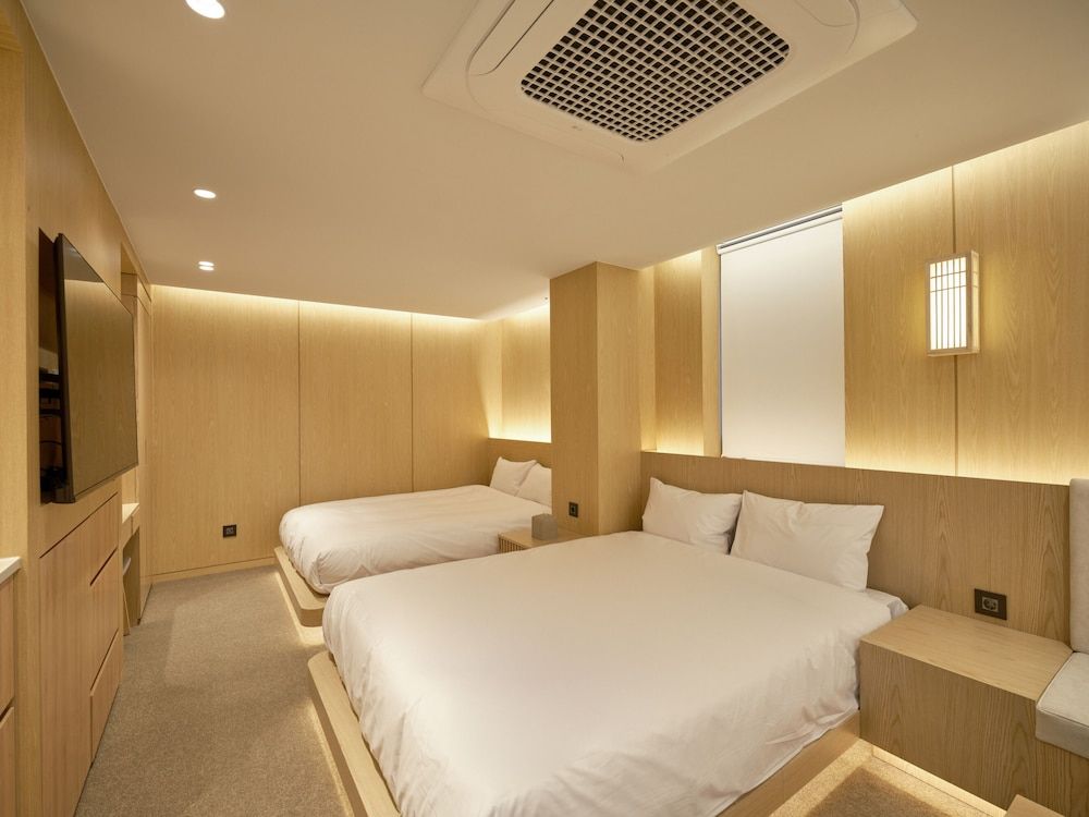 UH Suite The Coex Double Twin Spa Room