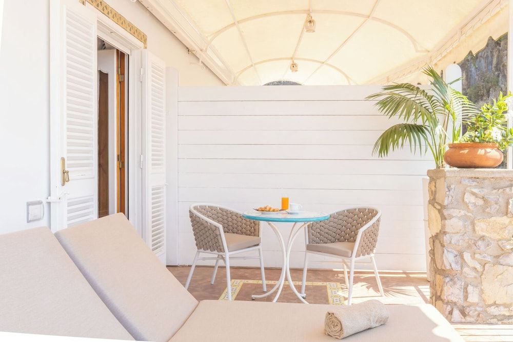 Villa Nannina Deluxe Room, Sea View 3